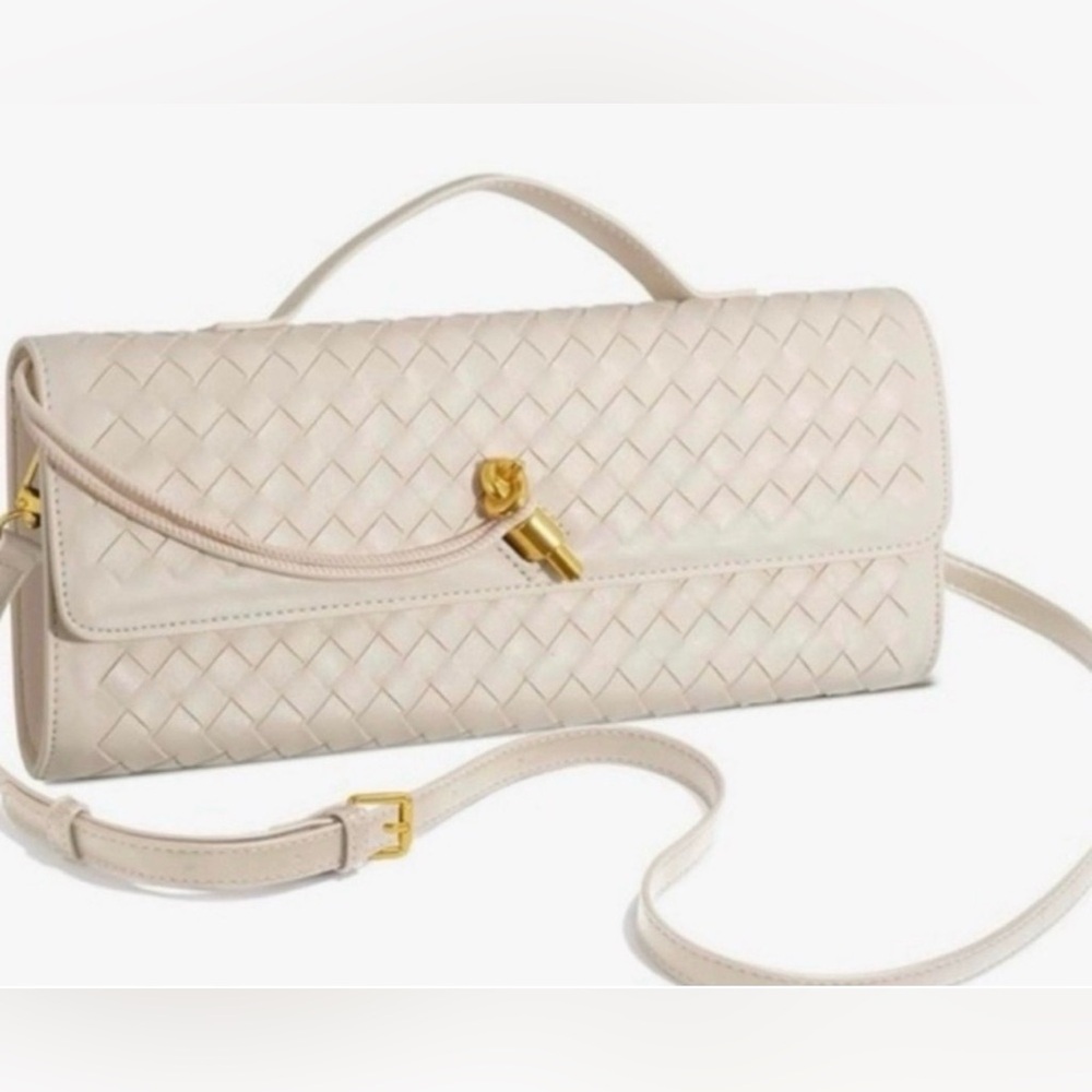 NEW Few Moda East West Clutch with Crossbody Strap (Cream) NWT Convertible Purse